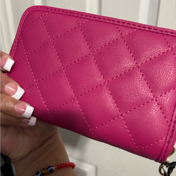 Juicy Couture Fuchsia Quilted Wallet - Picture 3 of 6
